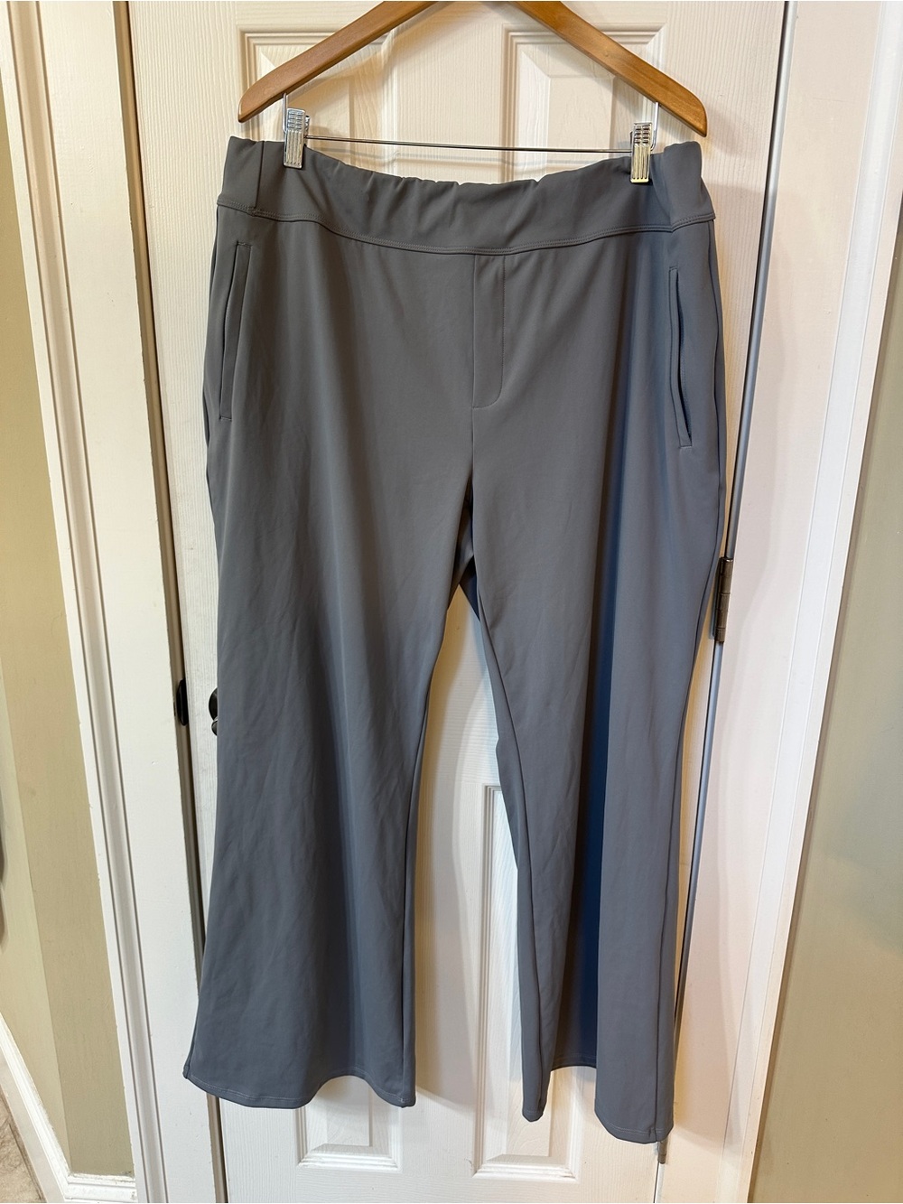 Halara Day Stretch High Waisted Pocket Flare Yoga Plus Size Leggings Size 2X NWT